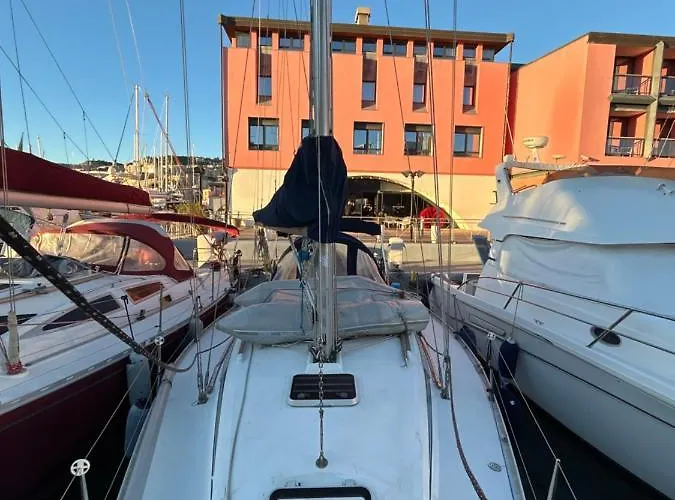 Porto Antico Boat Båthotell *